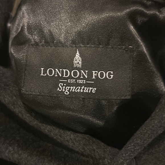 Brand New London Fog coat. Rare items. Signature Charcoal 38R - Picture 5 of 5